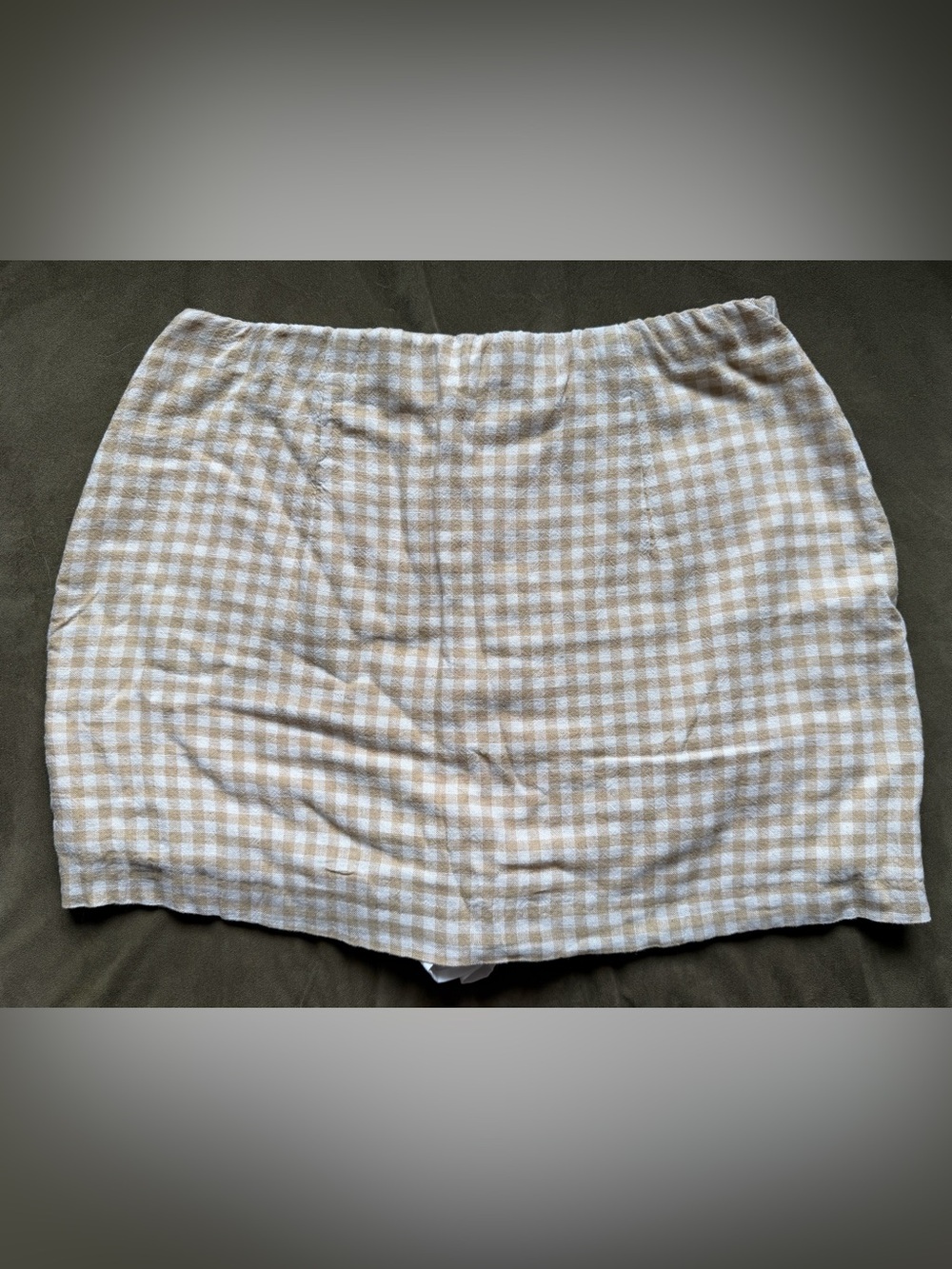 The A&F Scarlett Linen-Blend Mini
Skort gingham - Picture 5 of 6